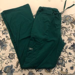 Cherokee scrub pants hunter green
